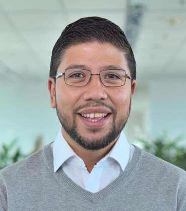 Byron Flores Byron Flores